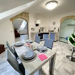 Casa Antic Grosse Moderne 45qm Im Zentrum Am Bahnhof Kostenloses Wlan Apartamento Saalfeld Saale