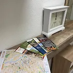 Casa Antic Grosse Moderne 45qm Im Zentrum Am Bahnhof Kostenloses Wlan Apartamento