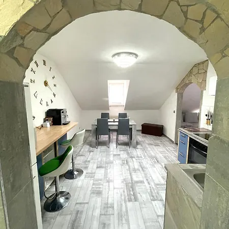 Casa Antic Grosse Moderne 45qm Im Zentrum Am Bahnhof Kostenloses Wlan