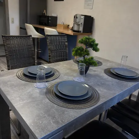 Casa Antic Grosse Moderne 45qm Im Zentrum Am Bahnhof Kostenloses Wlan