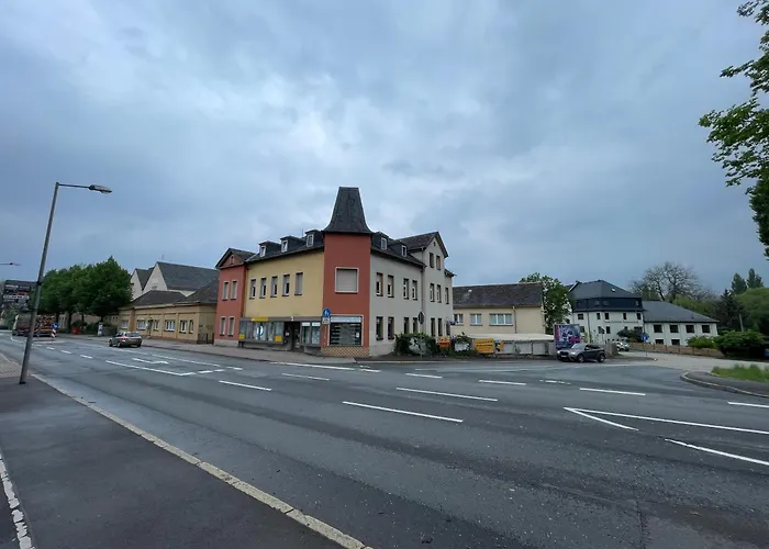 アパート Casa Antic Grosse Moderne 45qm Im Zentrum Am Bahnhof Kostenloses Wlan Saalfeld Saale